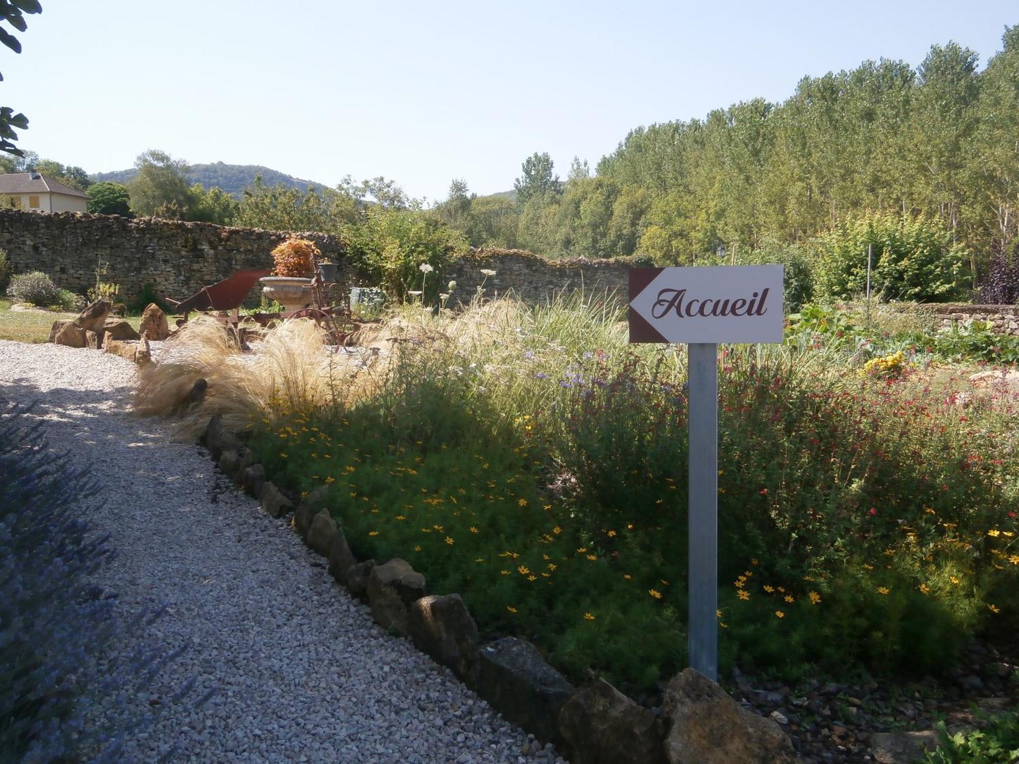 La Chomiarde Bed & Breakfast Saint-Medard-de-Presque Luaran gambar